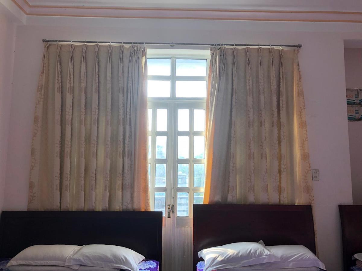 Hotel Khach San Phu Phuong Nha Trang Exteriér fotografie